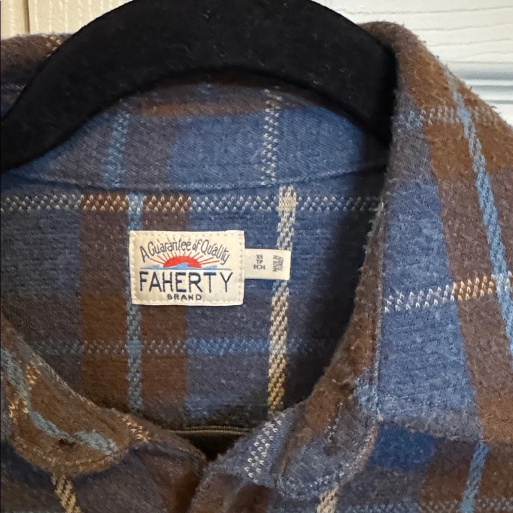 Faherty Legend Sweater Shirt - Men’s XS - Picture 2 of 3